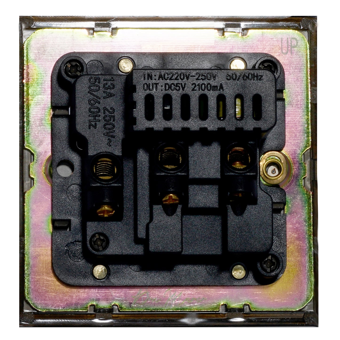 Single UK Socket 13A – On/Off + USB + Type-C – Stainless Steel