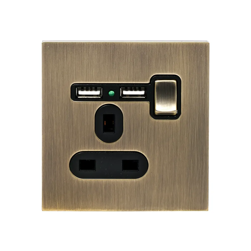 Single UK Socket 13A – On/Off + 2USB – Stainless Steel